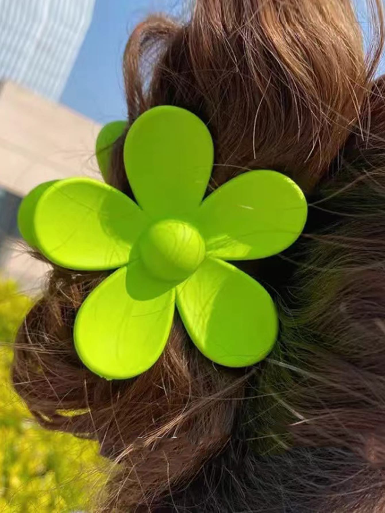 hair clip with flower design