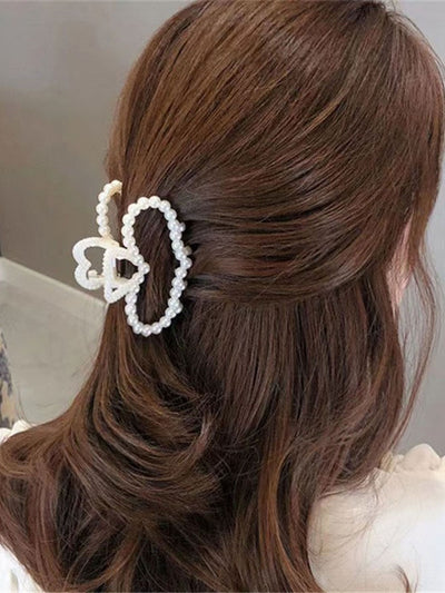 Hair clip with faux pearl decor