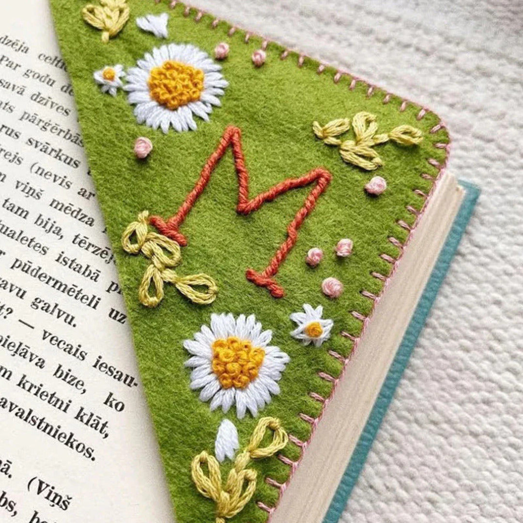 40% OFF | Personalized hand-embroidered corner bookmark 