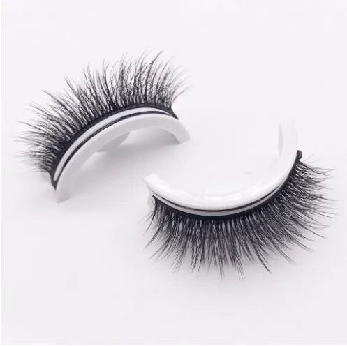 EyeMagic™ - Reusable Self-Adhesive Eyelashes (1+1 Free) 