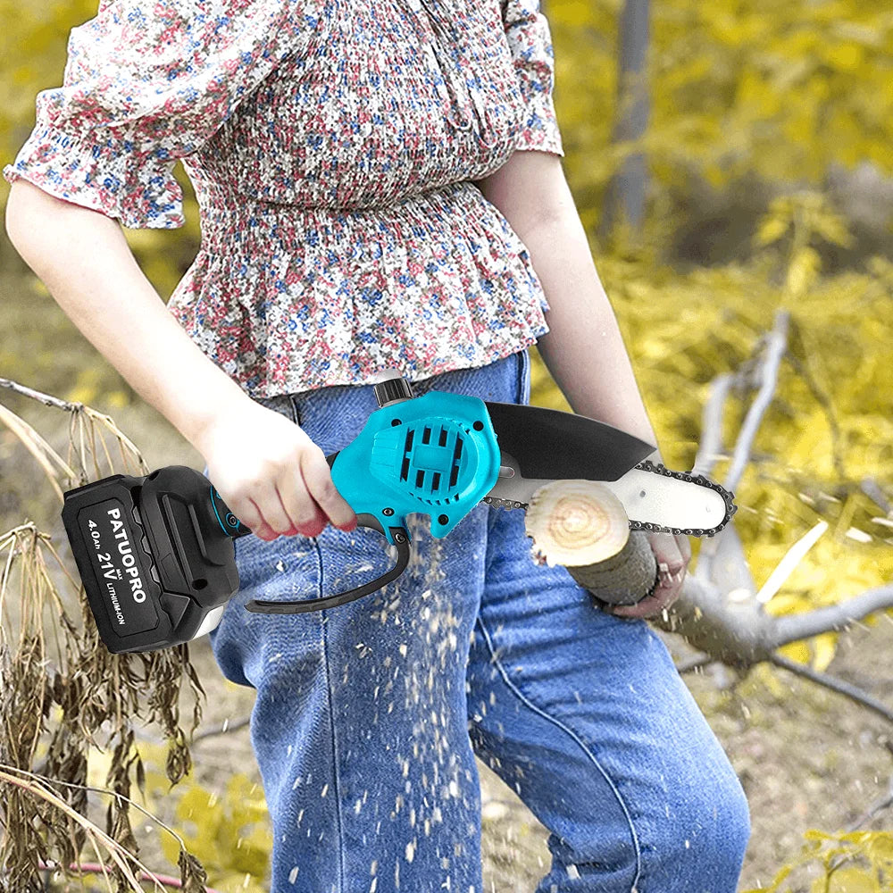 CutMaster™ - Mini electric chainsaw for precise cutting in the garden